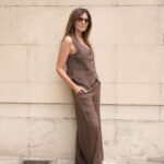 Andrea Frigerio Instagram - La colección de @manfredistore de verano es DI VI NA! Querés TODO! Los linos, las sedas, el algodón!! Todo de muchísima calidad, buenos diseños y una paleta de colores perfecta! Marrón, tostados, beige, visón, off White y blancos perfectos! Zapatos y carteras elegantes y con un trabajo del cuero impresionante! Felicitaciones #Manfredi Les dejo la Dirección: Av. Alvear 1718 Casi Esq. Rodriguez Peña CABA Gracias @charlyvillagran por la producción ❤️🎥