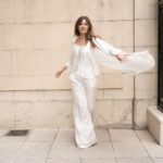 Andrea Frigerio Instagram - La colección de @manfredistore de verano es DI VI NA! Querés TODO! Los linos, las sedas, el algodón!! Todo de muchísima calidad, buenos diseños y una paleta de colores perfecta! Marrón, tostados, beige, visón, off White y blancos perfectos! Zapatos y carteras elegantes y con un trabajo del cuero impresionante! Felicitaciones #Manfredi Les dejo la Dirección: Av. Alvear 1718 Casi Esq. Rodriguez Peña CABA Gracias @charlyvillagran por la producción ❤️🎥