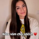 Andrea Kalousová Instagram - 🙋🏻‍♀️Napište mi dolů do komentáře, kdo je vaším osobním opomíjeným hrdinou Vánoc a vyhrajte tak chytrý telefon HONOR 90 se skvělým 200Mpx fotoaparátem, takže hodně štěstí a jsem zvědavá na vaše odpovědi. 🫶@honorczsk, #honor90, #spoluprace, #HONORtobewithYou, #MyUnsungHero Soutěž vyhlasim v neděli! 🔥🎄🎁 Nyní za speciální předvánoční cenu: 11 990 Kč Původní cena: 14 990 Kč Prague, Czech Republic