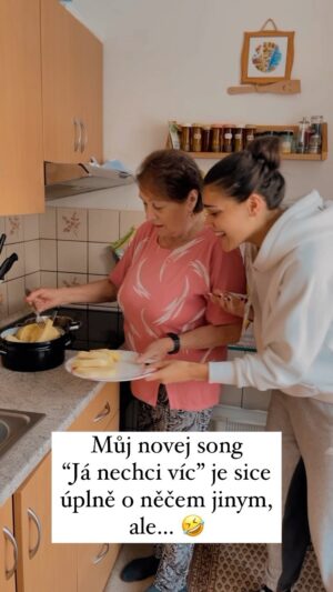 Andrea Kalousová Instagram - Dej si song “Já nechci víc” na YouTube i s klipem ať zjistíš o čem je doopravdy. 😄😉 #janechcivic #alejaktitorict #stejnemyslimzeuztovis