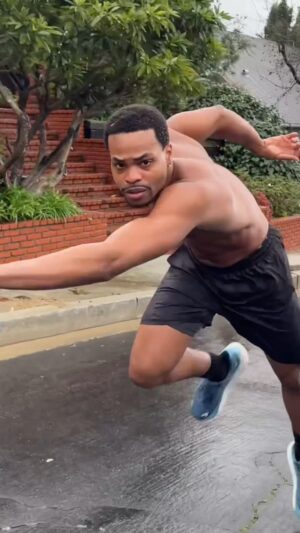 Andrew Bachelor Instagram - Motivation 🏃🏾‍♂️🤣 w/ @cryslove
