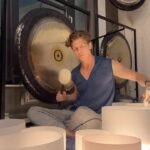 Andrew Francis Instagram - It’s now been a full week that mercury has been in retrograde, and many of us are feeling the effects 😅 Technology going a bit haywire, travel and appts not going as planned, issues with communication and just an overall feeling of irritability, and frustration. Join @realandrewfrancis tonight at 7:30pm to help you release some of that heavy energy and get you back into balance again! 💫 Sign up through the ZENDEN app or website . . .#mercuryretrograde #soundhealing #vancouver Vancouver, British Columbia
