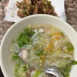 Andy Bian Instagram - 除了百岳之外，最近發現溯溪也超好玩！ 原來台灣還有那麼多秘境，真的太美了！ 有夥伴一起探險的感覺超讚😎 #大鬼瀑布 #金岳瀑布 #溯溪裝備一定要齊