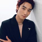 Andy Bian Instagram - 很開心大家這麼愛戴這次的寫真，也謝謝昨天到場的粉絲朋友❤️ 努力刷刷中，是不是破十萬本可以朝下一本邁進？ 話說下一本還能幹嘛，我沒梗了😳😳😳 #小狼作家 #卞慶華 #晏人物 #時報出版