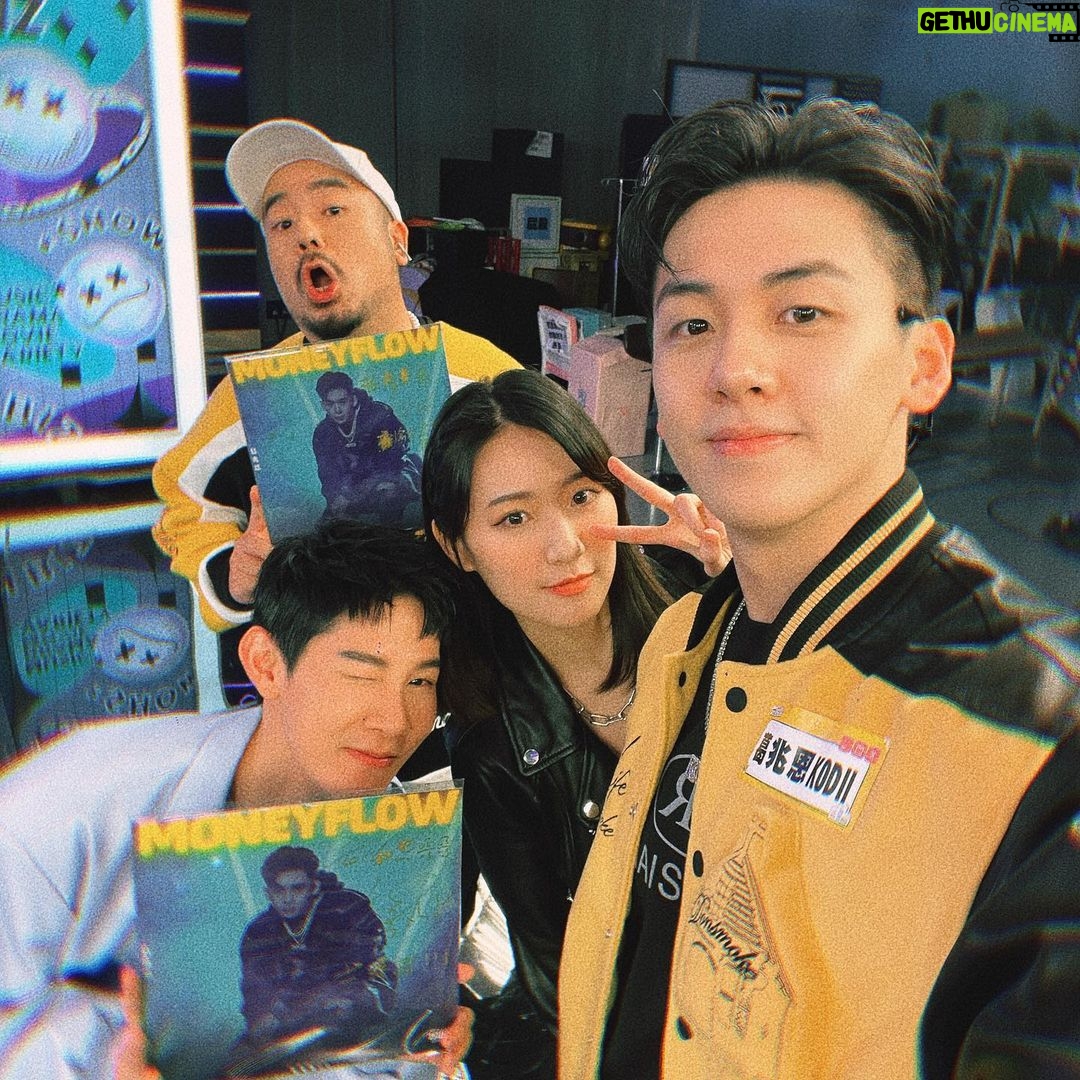 Andy Ko Instagram - 第一次來完娛玩 覺得很好玩👾👾 STYLE @outfitstudio_tw @outfitstudio_taipei #完全娛樂