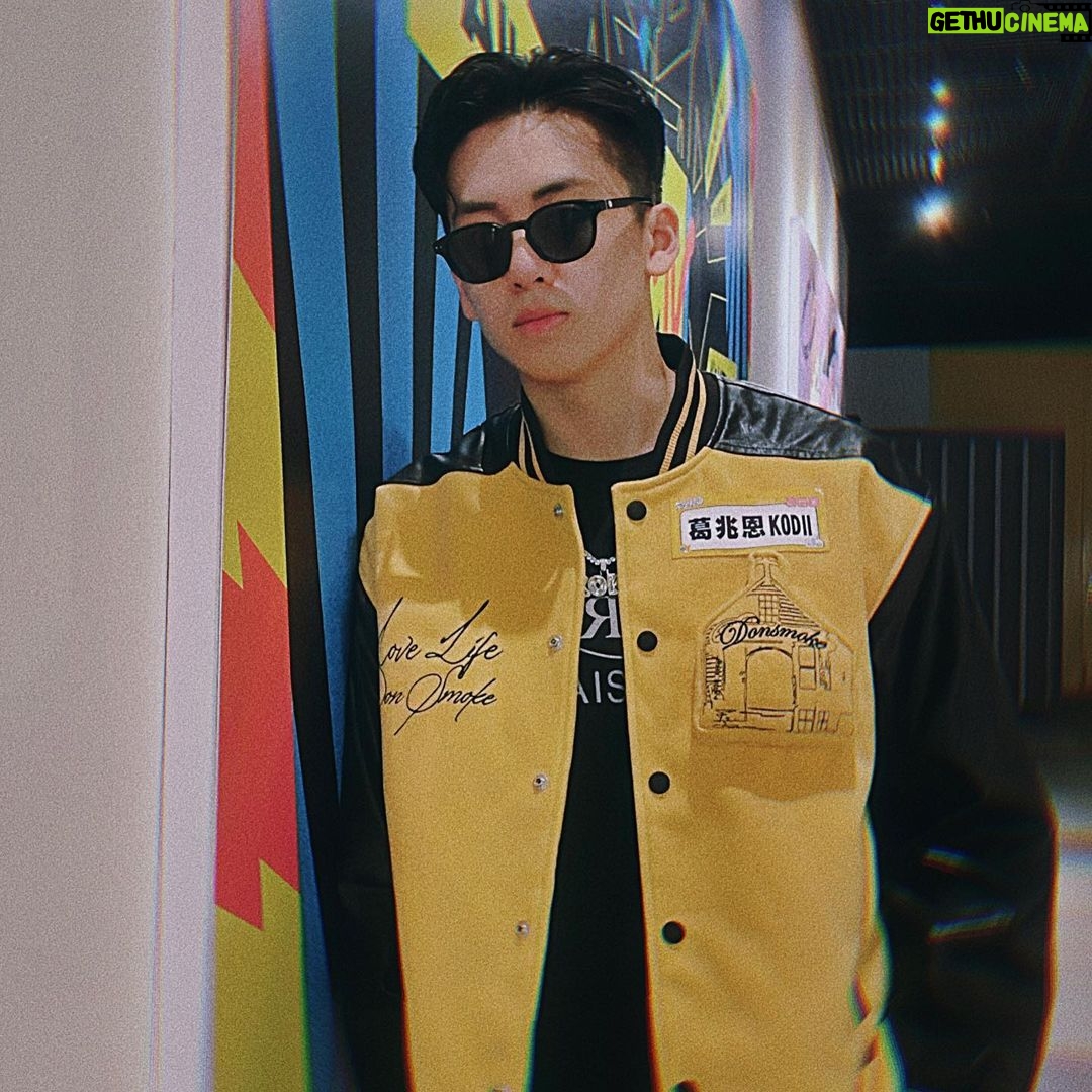 Andy Ko Instagram - 第一次來完娛玩 覺得很好玩👾👾 STYLE @outfitstudio_tw @outfitstudio_taipei #完全娛樂