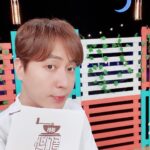 Andy Lee Instagram - 아이돌다방 시즌3 아홉 번째 영업!☕️ 아이돌다방의 자랑! 완벽한 중계와 현란한 포포먼쓰를 뽐낸 큰사장님🧡 ⠀ 잠시 후 저녁 6시 #Seezn 앱에서 #아이돌다방 시즌3 9회 2부가 공개됩니다! ⠀ #앤디 #ANDY #신화 #SHINHWA #아이돌다방 #IDOLDABANG