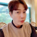 Andy Lee Instagram - 골퍼로 변신한 앤디! 골퍼디의 골프 실력이 궁금하다면🏌️‍♂️ ⠀ 잠시 후 9시 SBS Plus ‘#러브샷’ 본방사수🧡 ⠀ #앤디 #ANDY #신화 #SHINHWA #SBSPlus #러브샷