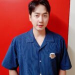 Andy Lee Instagram - 🌟별퀴즈🌟에 뜬 앤디X전진🧡 별에서 온 퀴즈에서 펼쳐지는 본격 라떼 퀴즈 타임⏰ 앤디와 함께 라떼 추억 소환하러~ 잠시 후 8시 #iHQ  본방사수! #앤디 #ANDY #신화 #SHINHWA #iHQ #별에서온퀴즈 #별퀴즈