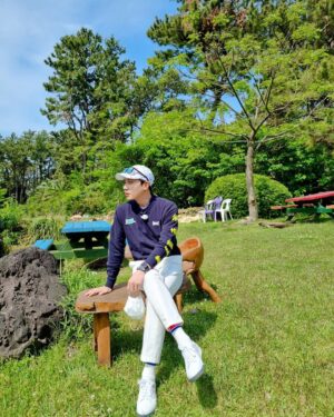 Andy Lee Instagram - 제주도 푸른 하늘 아래 앤디와 함께한 땡스 골프~☁️⛳️
곧 다시 만나요🍊

#앤디 #ANDY #신화 #SHINHWA #SBSGolf #땡스골프 #ThanksGolf