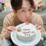 Andy Lee Instagram - 생일날 미리 적어본 Happy Valentine Day🍫😘 #앤디 #ANDY #신화 #SHINHWA