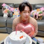 Andy Lee Instagram - 올해도 정말정말 고마워요🧡 🎈🎂⚖️ 앤디의 셀프 랜선 생일 파티에 와주신 모든 분들도 감사합니다🤗🍊🍒 #앤디 #ANDY #신화 #SHINHWA #HAPPYANDYDAY