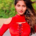 Angel Rai Instagram – Tera style to dhansu hai re ♥️ #angelrai #viral #trending #wings #fun #sunday