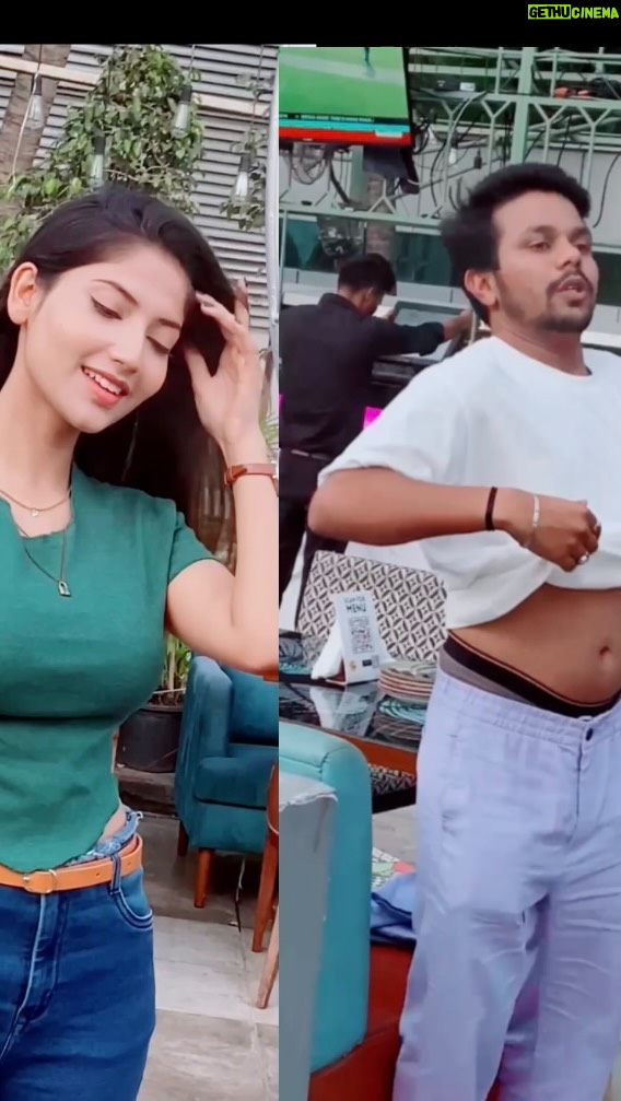 Angel Rai Instagram - Haye garmi !!! 😂😂 #foryou #trending #season #summer #angelrai #wings #oyeindori #summer #style #oyeindori