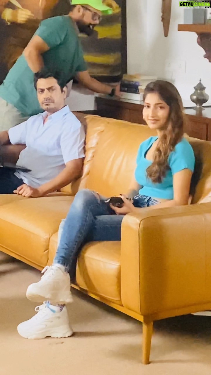 Angel Rai Instagram - Shooting with all time favourite @nawazuddin._siddiqui sir 😄🙏 Thanks to @string_entertainment #foryou #foryoupage #angelrai #bts #ad #trendingreels #viral #viralvideos #nawajuddinsiddhiqui #shottmumbai #fun #blessings