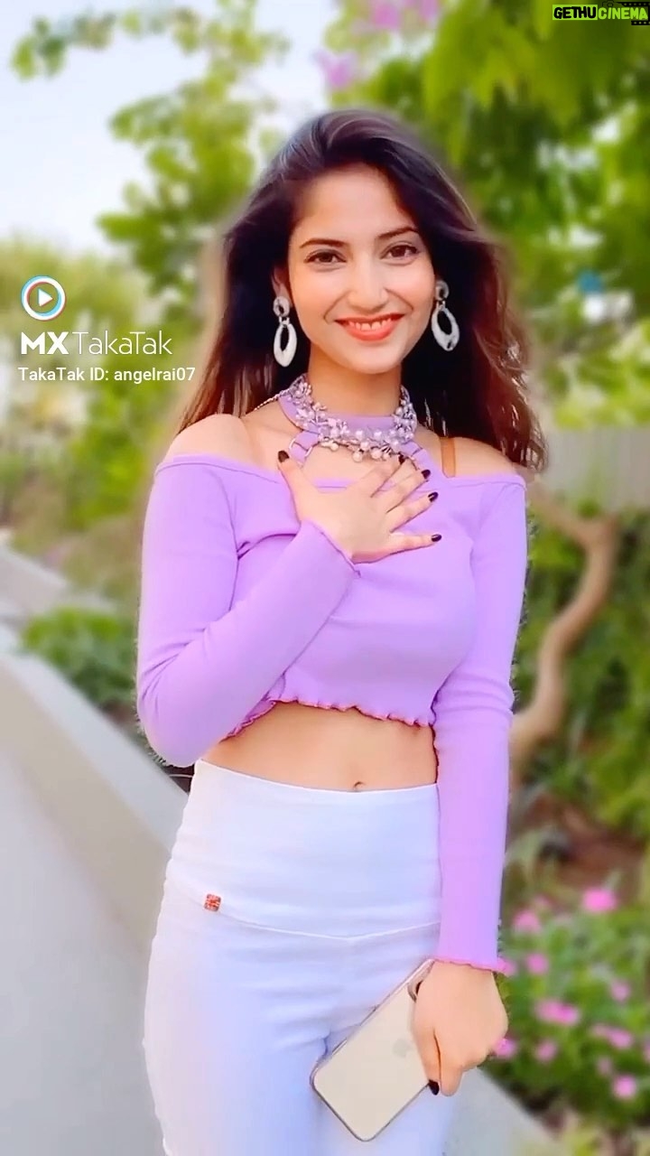 Angel Rai Instagram - O mere shona ♥️ @mxtakatak @mxtakatakforcreators #angelrai #foryou #trending #viral #wings #mngvibes #style