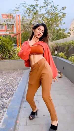 Angel Rai Instagram - Ban ja meri ♥️ #angelrai #foryou #trending #viral #fun #newreel #wings #angelraifan