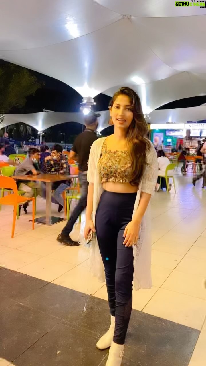 Angel Rai Instagram - 😂😂😂 #foryou #trending #angelrai #duetwithangel #wings #love #trending #viral #fun