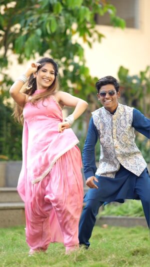 Angel Rai Instagram - Something groovy to new punjabi song♥️

#KulcheChole
#PunjabiJachde #foryou  #angelrai #superstar #taklubadshah #punjabi #punjabisongs #love #trendingreels #trendingreels #viral #viralvideos #fun #dance #style #desigirl