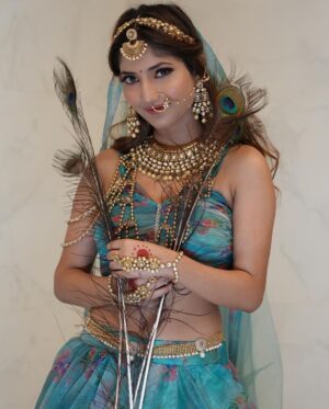 Angel Rai Instagram - तुम प्रेम हो ,तुम प्रीत हो , मनमीत हो कान्हा 
मेरे मनमीत हो 🙏
Happy Janmashtami to everyone 💕 

Make up by :- @makeover_sonam123 
Click by :- @mahi_dewasi_99 

#angelrai  #foryou #trending #viral #janmashtami #happyjanmashtami #radheradhe #krishna #wings #instapic #traditional