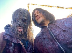 Angel Theory Instagram - Season 10 finale TONIGHT‼️🧟‍♀️
Get your tissues, hand grips and popcorn... LOTS OF IT! #ThewalkingDead #Season10