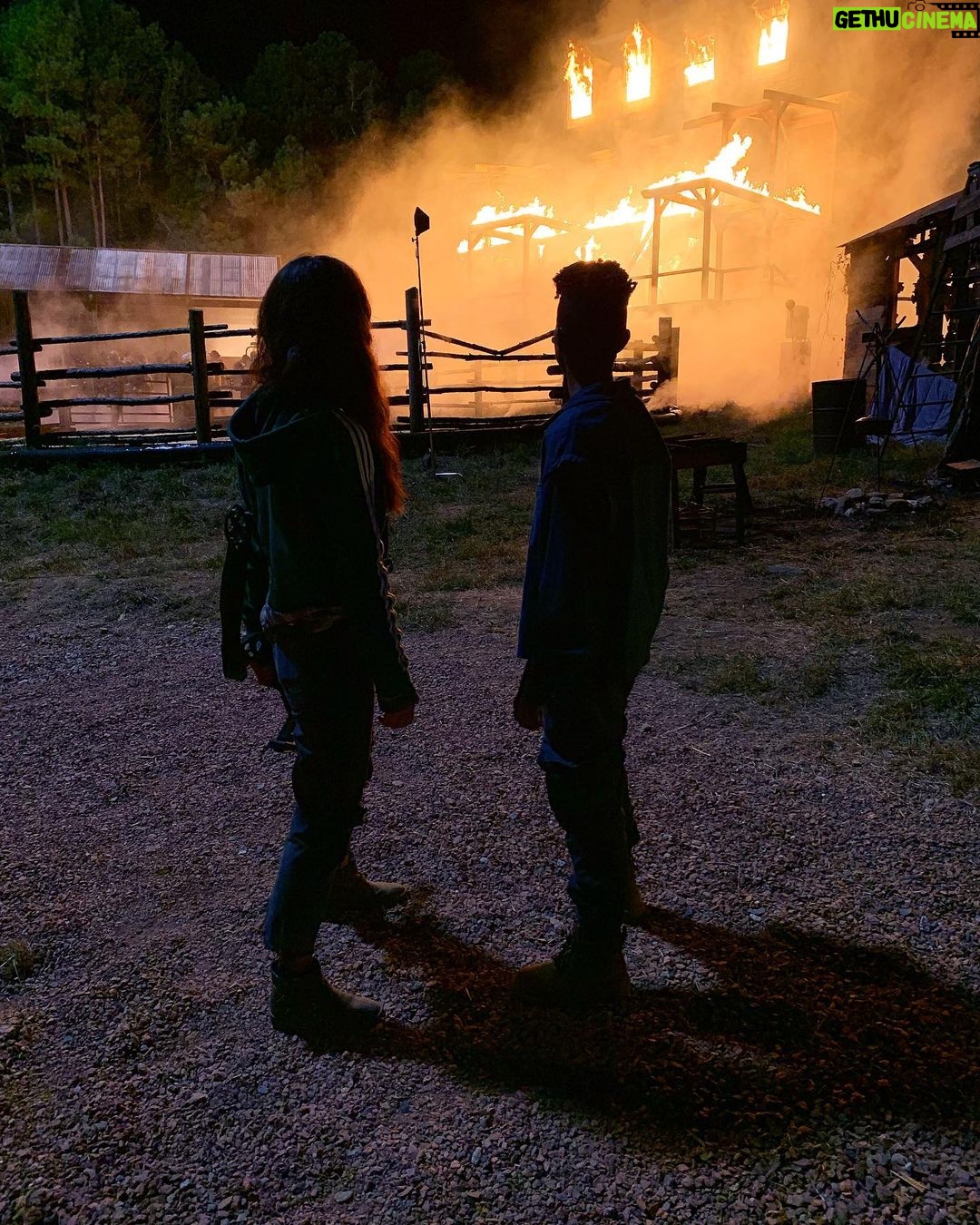 Angel Theory Instagram - last nights episode was on FIRE... literally 🔥🔥🔥 #Thewalkingdead