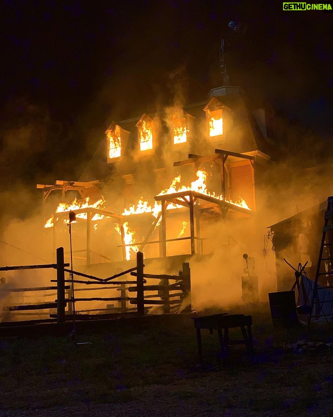 Angel Theory Instagram - last nights episode was on FIRE... literally 🔥🔥🔥 #Thewalkingdead