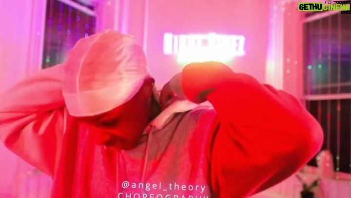 Angel Theory Instagram - “Summers too Hot” Well… it was while it lasted 😂 - much love to those that Popped out & turnt up!!✨🫶🏼 -2nd slide with some of the @stay.saged fam🔥 🧠- @angel_theory 🕺🏽/ 💃🏽- @iamcaray @trulydayzz @shemarvst Videographer- @estrella.visuals Studio- @lotuswecreate. #nyc #brooklyn #angeltheorychoreography #lotusdancestudio Brooklyn, New York