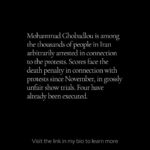 Angelina Jolie Instagram - An Iranian mother pleads at the prison gates to save her son, 22-year-old Mohammad Ghobadlou, who is at imminent risk of execution in Iran. Please take a moment and listen to the pain in her voice. As a mother of children similar in age, I can only begin to imagine the depth of the loss and pain felt by the mothers of young people who have been killed, beaten or imprisoned since the woman, life and freedom protests began. To the mothers - we hear you. We do not forget your brave loved ones, who risk their lives for others, and for Iran. ‎یک مادر ایرانی برای نجات پسر ۲۲ ساله‌اش محمد قبادلو که در ایران در خطر اعدام قریب‌الوقوع است، خارج دروازه‌های زندان فریاد می‌زند.لطفا یک لحظه وقت بگذارید و به صدای دردمند او گوش دهید. من به عنوان مادر فرزندانی هم‌سن با محمد، حتی نمی‌توانم عمق فقدان و رنج مادران جوانانی که از آغاز اعتراضات زن، زندگی، آزادی کشته، مجروح یا زندانی شده‌اند را تصور کنم. مادران - ما صدای شما را می‌شنویم. ما عزیزان شجاع شما را که جان خود را برای دیگران و برای ایران به خطر می‌اندازند فراموش نخواهیم کرد   #MohammadGhobadlou #WomanLifeFreedom ‎#مهسا_امینی @amnestyiran