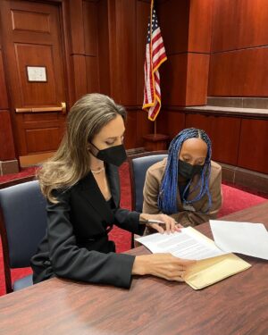 Angelina Jolie Instagram - Heading into the Senate’s introduction of the Violence Against Women Reauthorization Act, I’m grateful and humbled to join with dedicated advocates and legislators. 

I’m also glad to share in the advocacy with Zahara — and for her presence to calm my nerves before today's press conference.

#VAWA #VAWA4All #VAWA2022 #nervousmom #partnersinadvocacy