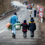 Angelina Jolie Instagram - More than half a million people have fled Ukraine to neighboring countries in the past several days. UNHCR estimates it may be up to 4 million if the situation escalates further. It is critical that receiving countries continue to welcome all those fleeing conflict and insecurity.  @refugees  #ukraine #refugees #displacement Photo credits @gettyimages 1: Abdulhamid Hosbas / Anadolu Agcy 2: Peter Lazar / AFP 3: Attila Kisbenedek / AFP 4: SerhiiHudak / Ukrinform / Future Pub. 5: SerhiiHudak / Ukrinform / Future Pub. 6: Akos Stiller / Bloomberg