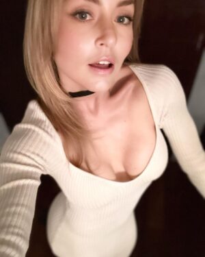Angelique Boyer Instagram - Sábado 🪩🖤🥂