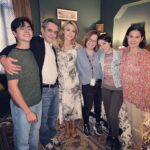 Angelique Boyer Instagram - @elamorinvencible un proyecto que me enseño muchísimo. Una historia que nos quitaba el sueño de tanta emoción, cada situación nos llevaba a desafíos increíbles. GRATITUD fue un sentimiento constante por las personas que me rodeaban POR ESE AMOR QUE ME DIERON GRACIAS ❤️ compañeros de años y muchos nuevos a quienes agradezco conocer y deseo reencontrar en el camino. Una nueva generación me conmovió en el set GRACIAS POR CONECTAR ✨ a @juanosorio.oficial y su GRAN EQUIPO a todos los escritores y también a @produccion_osorio GRACIAS POR LEONA BRAVO que junto con mis directores creamos una mujer que rompió con todos los estereotipos de lo que debe ser una mujer ante la sociedad para ser feliz y sentirse plena. Un amor invencible termina hoy al aire 🫶 GRACIAS AL PÚBLICO por interactuar y por todo el apoyo. Ahora pueden disfrutarla por @vix