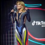Angelique Boyer Instagram - Un gran momento 🫂❤️✨🍀✨🤩 #tiktokawards Gracias por las 📸 @rrortegar 🫶✨❤️ Televisa San Ángel