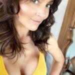 Angelique Boyer Instagram - ¡Pasando a saludar Mundo! 👋💋😃 que días tan lindos, ni parece invierno! 🔥🔥 Mexico City, Mexico
