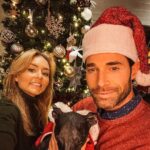 Angelique Boyer Instagram - Felíz Navidad 🎄 con todo nuestro Amor!!! Muchas bendiciones para ustedes y sus seres queridos ♥️♥️♥️. Agradecidos con el Amor y muestras de cariños que nos dan, detalles que nos hacen llegar y sonrisas de emoción que nos provocan. Los amamos. #navidad2022 #merrychristmas #fiesta #familia Navidad con Amor