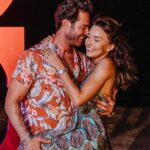 Angelique Boyer Instagram - La magia está en tu sonrisa, en el brillo de tus ojos @sebastianrulli cuando me miras. Sin compartir demasiado de lo vivido anoche 🥰 (disfrutando el momento al máximo) me llegan estas imágenes y no puedo dejar de subirlas GRACIAS @grandvelasmaya hacen que nuestra estancia sea pura felicidad y celebración 🥳. La mejor recomendación. Gracias a todo el equipo que nos llenó de amor ✨🥰🤩👏💋 Riviera Maya México