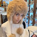 Angelique Boyer Instagram - Las que no se han subido de la Patagonia… no me lleve ese gorro pues estábamos en pleno verano… 😏 sigo sin superarlo 😍 Este post en especial agradecimiento al Sensei de la montaña @payosur que nos llevó por los mejores senderos 🙏 diversión y risas a tope! ❤️ EL Chalten National Trekking, EL Calafate, Argentina