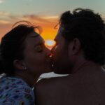 Angelique Boyer Instagram - Vida de mi amor @sebastianrulli ¡MUY FELIZ CUMPLEAÑOS! Hoy muchos celebramos tu existencia 🥳✨🎂✨ que todos tus deseos se cumplan ✨🙌❤️ que bendición amanecer a tu lado 😍 y que alegría me provoca este día 🥳🤗 porque nació el ser que más feliz me hace, yo sé que es tu cumpleaños pero el regalo eres tú para nosotros. Amo tu personalidad, la manera en que sobrepasas las situaciones difíciles. Amo a tu familia. Lo positivo que eres. Amo esa sonrisa después de un beso, cuando nuestras miradas se encuentran y me haces vibrar, también cuando cantas, si cuando cantas 🤣 cuando nos preparas un asado y cuando me haces llorar de la risa y alburearte es tan divertido, amo lo auténtico y libre que eres! Las locuras que hacemos, amo imaginar mi vida contigo! Te amo con todas mis fuerzas! Que venga una vuelta al sol muy bendecida! ✨🙌🍀❤️ Feliz cumple amor :) ♥