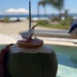 Angelique Boyer Instagram - Qué locura de lugar, cada detalle llenando los sentidos, un descanso profundo como el sonido de las olas. Sin duda el pacifico Mexicano es garantía, pero además la personalidad de Oaxaca lo hace muy mágico ✨el mezcal y los chapulines una debilidad 🫶 y mi mejor recomendación es visitar Samora Luxury me llegó al corazón este lugar con la mejor atención. Gracias a todo el equipo liderado por el gran Samy 👏🌟🌟🌟🌟🌟 DREAM 🐕 será el mejor recuerdo 💘 la pasamos increíble @sebastianrulli 😍🤩😎🏝️ Samora Luxury Resort