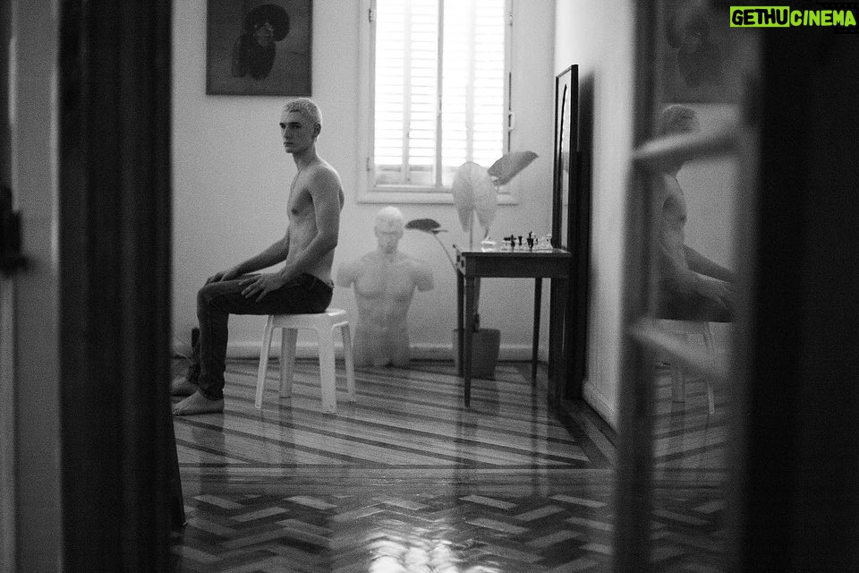 Angelo Mutti Spinetta Instagram - unos shots x el capo d mi viejo @nahuelmutti📸🖤