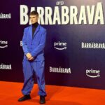 Angelo Mutti Spinetta Instagram - el jueves fue la premier de #Barrabrava serie en la q me tocó ser parte d este grupo hermoso, muy agradecido con los directores, el equipo técnico y mis compañeros❤️‍🔥vimos el primer capítulo y la rompe, se estrena el próximo viernes x @primevideolat así k ya sabenn🍿🍿🍿 gracias @raimondi___ por el traje sport épico❄️sos el 1
