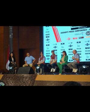 Angie Ang Instagram - #jobmcangie Kick Off Press Conference @gresiniracing team 2024! 🏍️🏍️🏍️🏍️🏍️ 
#wonderfulindonesia @motogp