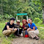 Angie Ang Instagram - 23 jam perjalanan baru akhirnya sampe di desa penghasil dan penyumbang emas untuk monas. Yqng dr kemaren liat aku post heboh2 soal trip ini, fullnya bisa nonton langsung karena tayang Sabtu pagi yaaa ... #explorebengkulu #lebongtandai Lebong Tandai, Napal Putih, Bengkulu Utara