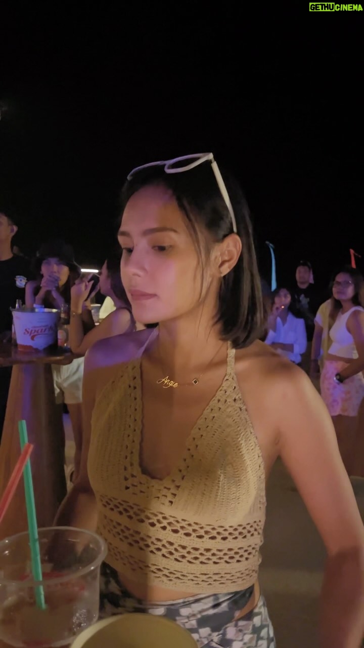 Angie Ang - 2K Likes - Lemesin yuk.