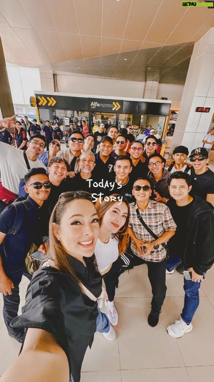Angie Ang Instagram - We are ready for #u17wc !! Here we go!!! #inspiringstars