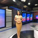 Angie Ang Instagram - Deliver news is quite heartbreaking when the news shows how ungrateful and cold blooded human can be.... @faktaterkini_net , Monday to Friday 4 pm sharp. Only on @netmediatama