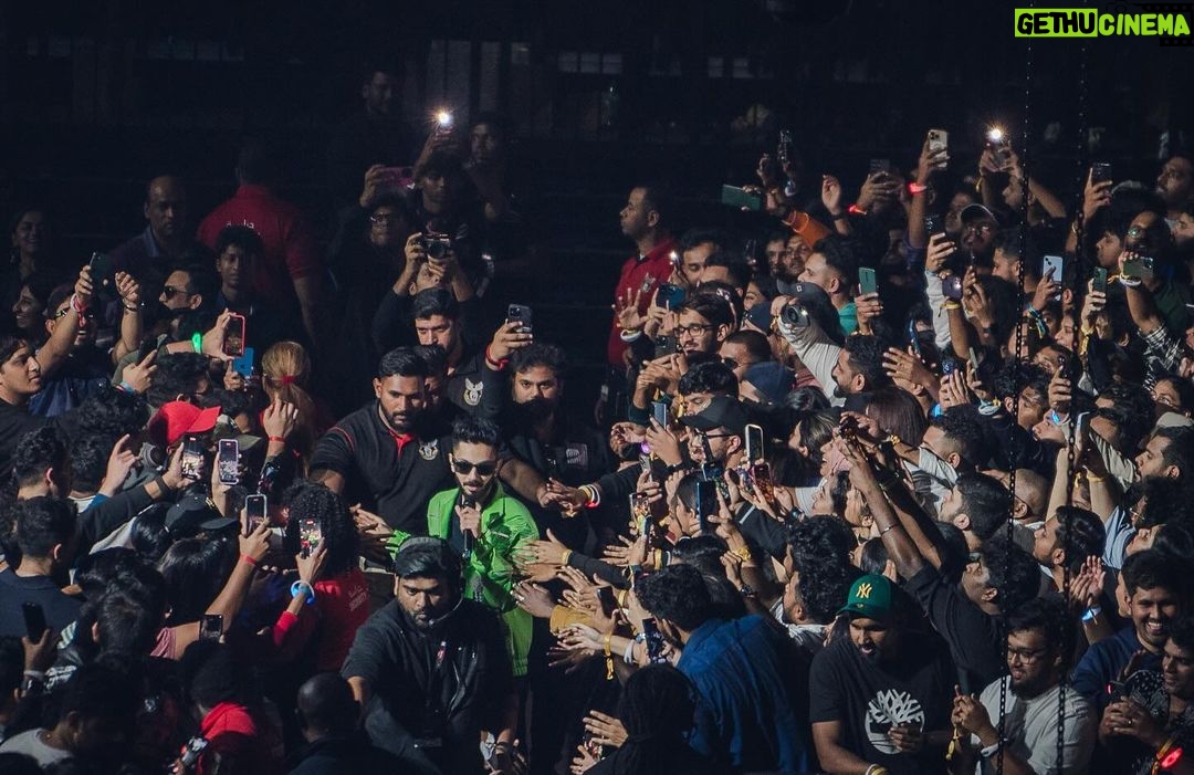 Anirudh Ravichander Instagram - Show #1 of Hukum world tour, Dubai 🇦🇪 was a mega blast. 📸 @rp3825 @anirudhofficial #hukumworldtour #anirudhlive #dubai🇦🇪. @vinhariharan @siddarth1786 @vjkaycee @vinod_ld @rajeshaxl @shankstep @le_sajbro @akriz23 @kebajer @ravig_official @livingston06 @adimodi @pallavi_85 @djgowthamofficial @srinivasanmuthiahk @shivakiran_sridhar @jonitamusic @riazkahmed.pro @asranisimran @sweta.borker6 @princehumai @dancersatz @adithyark.music @yogisekar @shruthimanjari Coca-Cola Arena