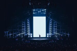Anirudh Ravichander Instagram - #HukumTour Dubai ⚡️⚡️⚡️🔥🔥🔥