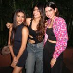 Anjini Dhawan Instagram - 🖤🖤🖤